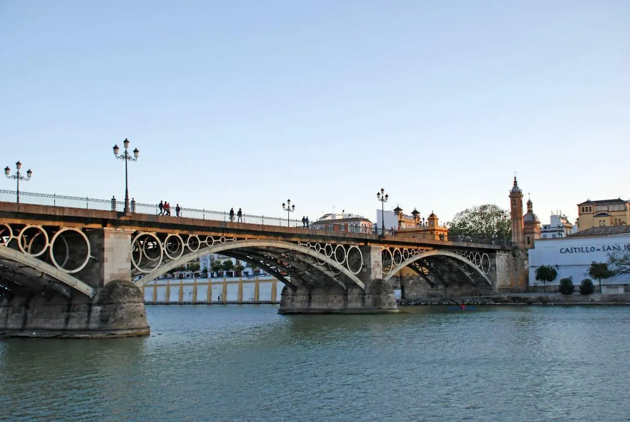 Preciosa Casa Grande Con Patio En Sevilla 8Pax 0*, Seville