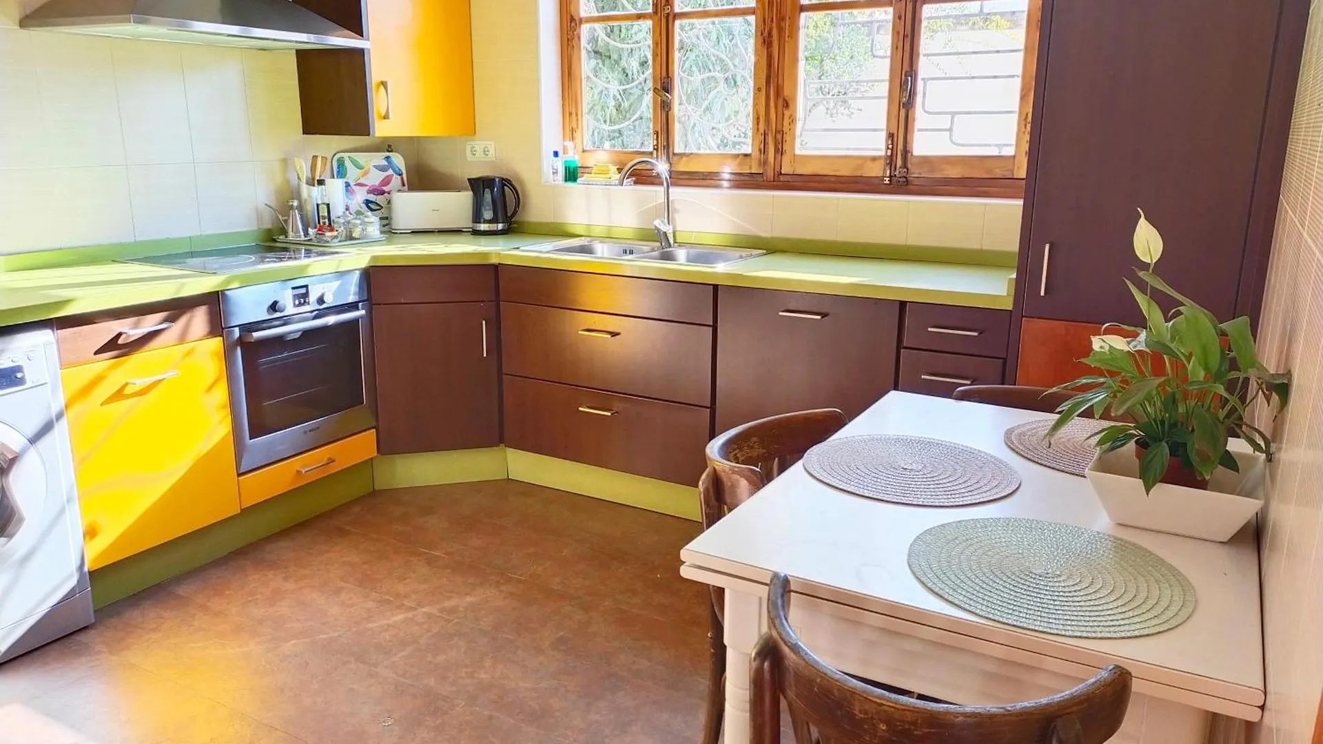 Preciosa Casa Grande Con Patio En Sevilla 8Pax 세비야