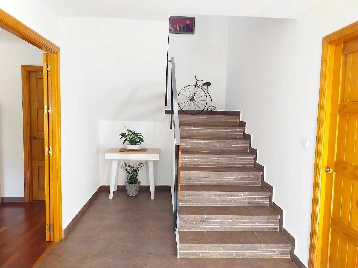 Preciosa Casa Grande Con Patio En Sevilla 8Pax Holiday home Seville