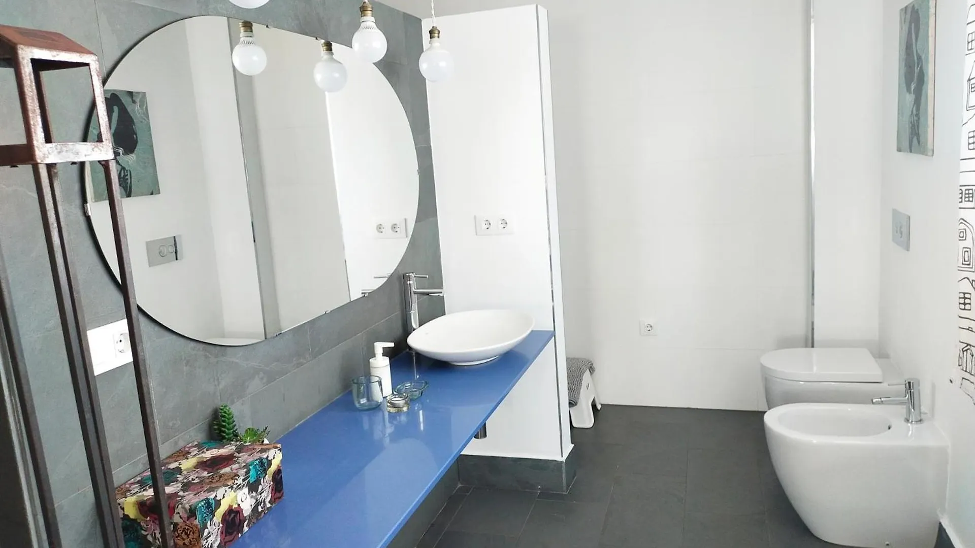 Preciosa Casa Grande Con Patio En Sevilla 8Pax Holiday home Seville